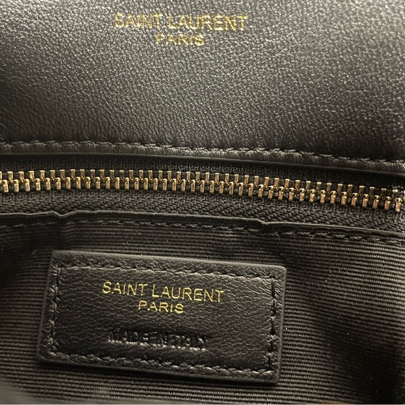 YVES SAINT LAURENT PUFFER TOY QUILTED LEATHER SHOULDER BAG IN BLACK - Picture 3 of 4